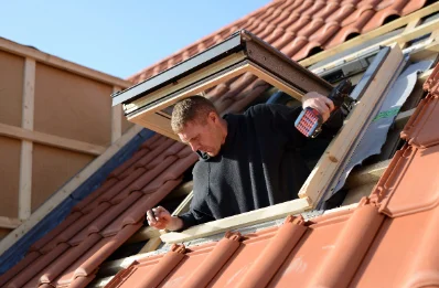 Pose de fenêtres de toit Velux à Douzillac